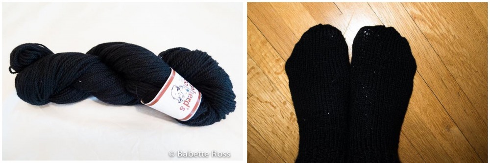 "<a href="<“https://www.ravelry.com/projects/babetter/easy-peasy-socks-for-first-timers”"> Slipper Socks</a>"