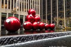 Avenue of the Americas bw 49/50 Christmas Decor