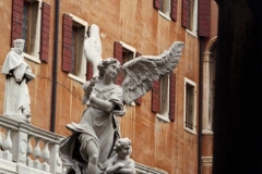 Santa Maria Gloriosa Dei Frari, Courtyard